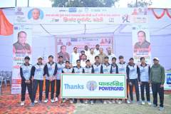 anushka-trust-cricket9